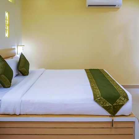 Hotel Treebo Oasis, Laxmisagar Bhubaneswar Zewnętrze zdjęcie